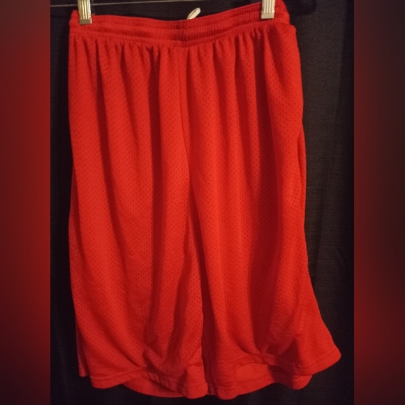 3 pairs of Mens Basketball shorts 🏀 - Picture 3 of 6